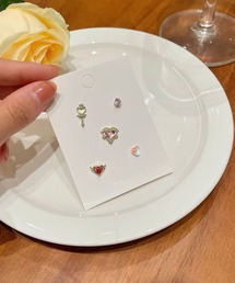 デザインピアス