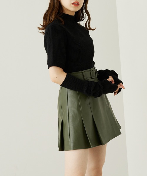 Chico(チコ)の「【新色追加】アームウォーマーボトルネックリブニット(ニット/セーター・レディース・ブラック/ベージュ/グレー/アイボリー/ブルー・FREE)」の11枚目の写真