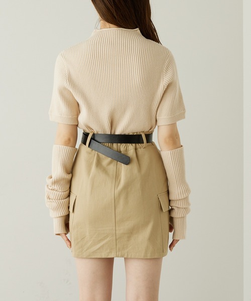 Chico(チコ)の「【新色追加】アームウォーマーボトルネックリブニット(ニット/セーター・レディース・ブラック/ベージュ/グレー/アイボリー/ブルー・FREE)」の21枚目の写真