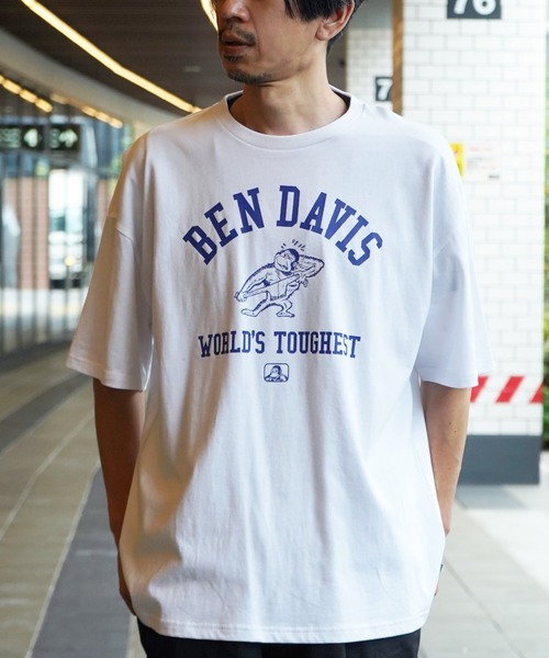 BEN DAVIS(ベンデイビス)の「《BEN DAVIS》PRINT TEE(Tシャツ/カットソー・メンズ・ホワイト/ブラック・MEDIUM/LARGE/X-LARGE/SMALL)」の1枚目の写真