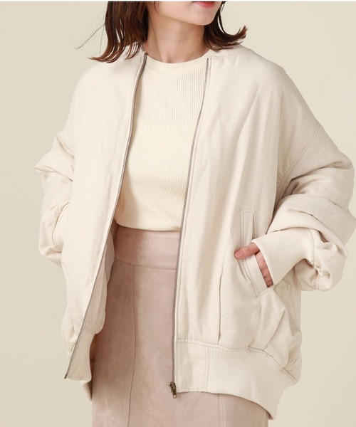 archives（アルシーヴ）の「ルーズギャザーＭＡ－１（MA-1・レディース・ブラック/グレー/アイボリー・MEDIUM）」の4枚目の写真