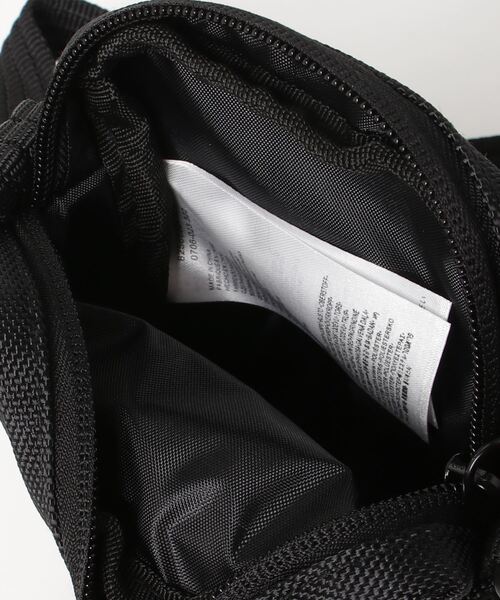 JORDAN BRAND（ジョーダンブランド）の「ジョーダン  バスケットボール バックパック（ショルダーバッグ・メンズ・ブラック×ホワイト・ONE SIZE）」の3枚目の写真