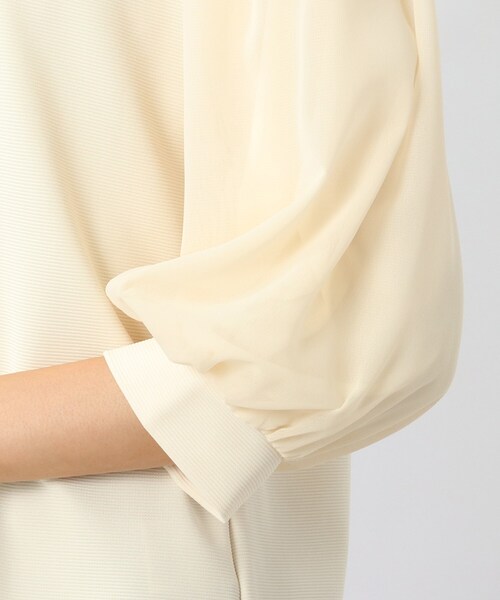 DRESKIP(ドレスキップ)の「◆異素材袖シアーリップルプルオーバー(Tシャツ/カットソー・レディース・オフホワイト/パープル系/ライトベージュ/ブラック・02/03/04)」の10枚目の写真