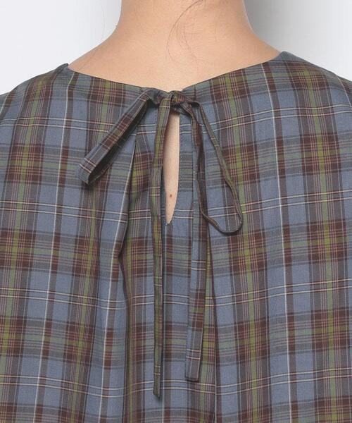 en recre（アンレクレ）の「【Nouque】チェック柄プルオーバーブラウス（シャツ/ブラウス・レディース・ロイヤルブルー/モカ・2）」の6枚目の写真