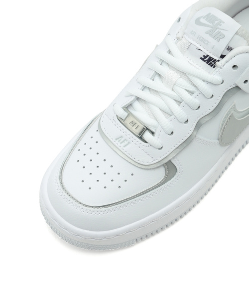 NIKE（ナイキ）の「【NIKE】ナイキ エアフォース1 シャドウ ウィメンズシューズ（スニーカー・レディース・ホワイト/ホワイト系その他・22.5cm/23.5cm/24.5cm/25.5cm/23/24/25/26）」の19枚目の写真