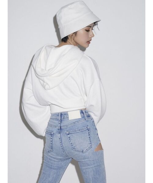 GYDA（ジェイダ）の「【セットアップ着用可】Hilarショートスウェットパーカー（パーカー・レディース・ブラック/オフホワイト・FREE）」の10枚目の写真