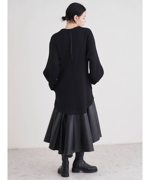 ELENDEEK(エレンディーク)の「マテリアルミックスラウンドヘムカットソーワンピース(ワンピース・レディース・ブラック/カーキ/その他1・01/02)」の7枚目の写真