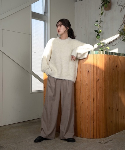 Amiur（エミレ）の「shaggy volume knit（ニット/セーター・レディース・アイボリー/モカ/ベージュ・FREE）」の6枚目の写真
