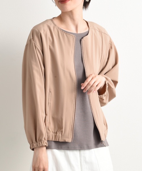 actuel(アクチュエル)の「【撥水・吸水速乾】ノーカラーZIPブルゾン(ブルゾン・レディース・ブラック/カーキ/ベージュ・FREE)」の22枚目の写真