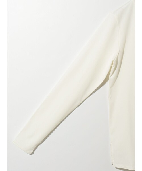 MIDIUMISOLID（ミディウミソリッド）の「クルーネックインナー プルオーバー（Tシャツ/カットソー・レディース・グリーン/カーキ/ブラック/オフホワイト・38/48）」の17枚目の写真