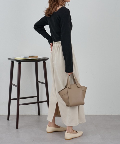 COLONY 2139（コロニートゥーワンスリーナイン）の「レイヤード風スクエアニットプルオーバー（ニット/セーター・レディース・イエロー/ブラック/ベージュ/ブルー・FREE）」の9枚目の写真