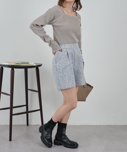 COLONY 2139（コロニートゥーワンスリーナイン）の「レイヤード風スクエアニットプルオーバー（ニット/セーター・レディース・イエロー/ブラック/ベージュ/ブルー・FREE）」の18枚目の写真