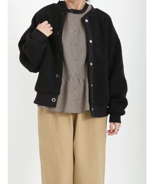 Samansa Mos2（サマンサ モスモス）の「ライトボアショートブルゾン（ブルゾン・レディース・ブラック/オフホワイト/キャメル・ﾌﾘ-）」の3枚目の写真