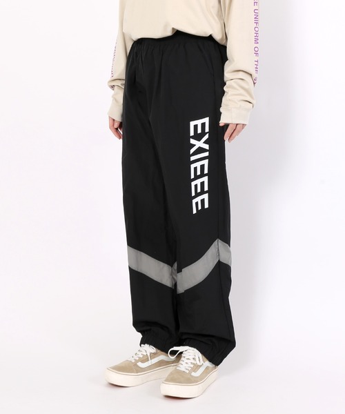 EXIEEE(イグジー)の「ナイロントラックパンツ(その他パンツ・レディース・グリーン/ブラック・MEDIUM/SMALL/LARGE)」の7枚目の写真