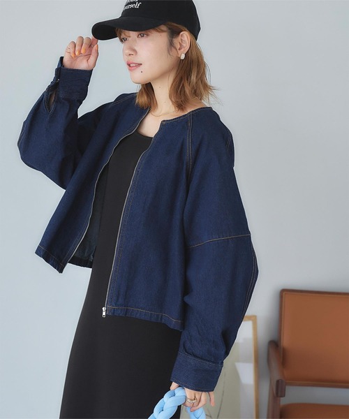 titivate(ティティベイト)の「ノーカラーデニムジャケット(デニムジャケット・レディース・ブラック/インディゴブルー・M)」の1枚目の写真