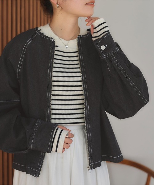 titivate(ティティベイト)の「ノーカラーデニムジャケット(デニムジャケット・レディース・ブラック/インディゴブルー・M)」の22枚目の写真