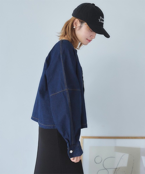 titivate(ティティベイト)の「ノーカラーデニムジャケット(デニムジャケット・レディース・ブラック/インディゴブルー・M)」の8枚目の写真