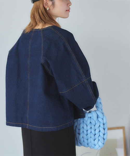 titivate(ティティベイト)の「ノーカラーデニムジャケット(デニムジャケット・レディース・ブラック/インディゴブルー・M)」の13枚目の写真