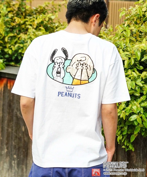 PEANUTS(ピーナッツ)の「【OUTDOOR PRODUCTS/アウトドアプロダクツ】【PEANUTS/ピーナッツ】スヌーピー コラボ Tシャツ ドロップショルダー オーバーサイズ(Tシャツ/カットソー・メンズ・ピンク系その他/オフホワイト/ブルー系その他/ホワイト・SMALL/MEDIUM/LARGE/X-LARGE)」の2枚目の写真