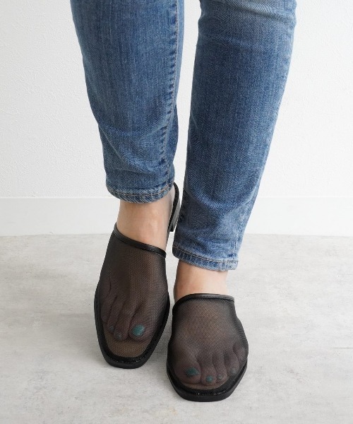 Fabby fabby（ファビィーファビィー）の「シースルーチュールフラットサンダル（サンダル・レディース・オフホワイト/ブラック/ベージュ/キャメル・LARGE/MEDIUM/SMALL）」の20枚目の写真