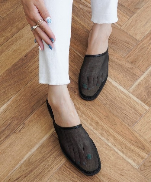 Fabby fabby（ファビィーファビィー）の「シースルーチュールフラットサンダル（サンダル・レディース・オフホワイト/ブラック/ベージュ/キャメル・LARGE/MEDIUM/SMALL）」の18枚目の写真