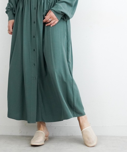 Fabby fabby（ファビィーファビィー）の「シースルーチュールフラットサンダル（サンダル・レディース・オフホワイト/ブラック/ベージュ/キャメル・LARGE/MEDIUM/SMALL）」の13枚目の写真