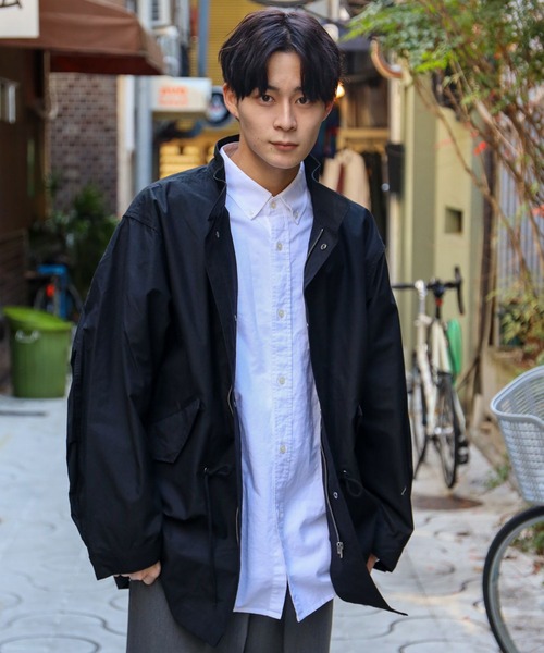 SPINNS(スピンズ)の「【ビックシルエット】ノーカラー ショートモッズ コート(モッズコート・メンズ・カーキ/ブラック・ONESIZE)」の2枚目の写真