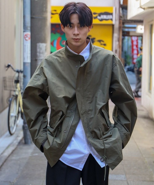 SPINNS(スピンズ)の「【ビックシルエット】ノーカラー ショートモッズ コート(モッズコート・メンズ・カーキ/ブラック・ONESIZE)」の14枚目の写真