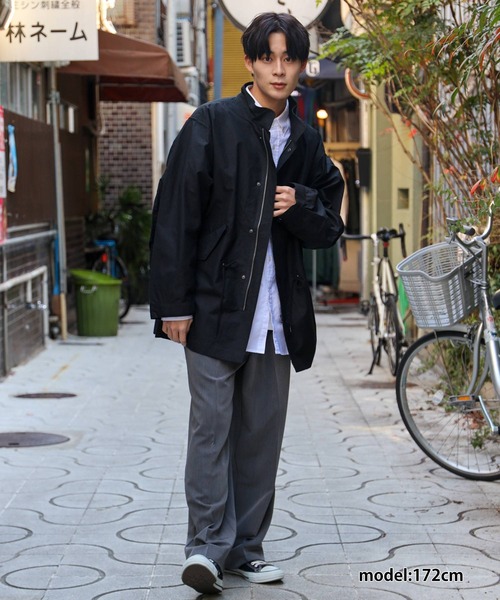 SPINNS(スピンズ)の「【ビックシルエット】ノーカラー ショートモッズ コート(モッズコート・メンズ・カーキ/ブラック・ONESIZE)」の11枚目の写真