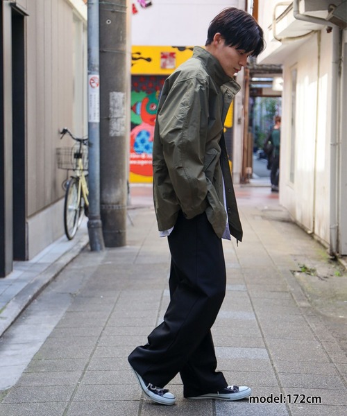 SPINNS(スピンズ)の「【ビックシルエット】ノーカラー ショートモッズ コート(モッズコート・メンズ・カーキ/ブラック・ONESIZE)」の6枚目の写真