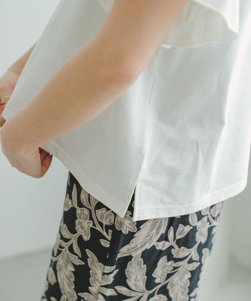 ITEMS URBANRESEARCH(アイテムズ アーバンリサーチ)の「『UR TECH』ソデフリルT-SHIRTS(Tシャツ/カットソー・レディース・ホワイト/モカ/ラベンダー/ブラック・FREE)」の21枚目の写真