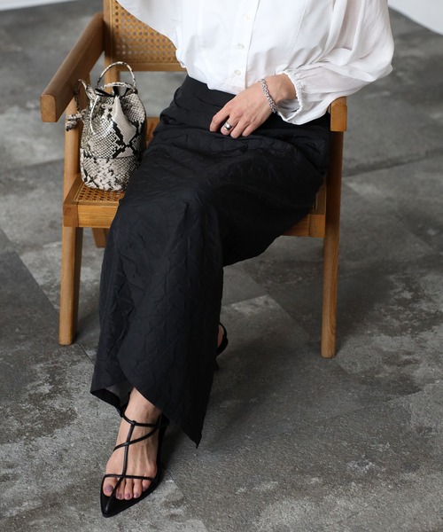 EASEBLUE(イーズブルー)の「ふくれジャガードナロースカート(スカート・レディース・グリーン/ベージュ/ブラック・FREE)」の15枚目の写真