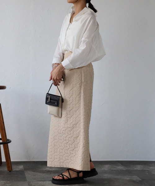 EASEBLUE(イーズブルー)の「ふくれジャガードナロースカート(スカート・レディース・グリーン/ベージュ/ブラック・FREE)」の18枚目の写真