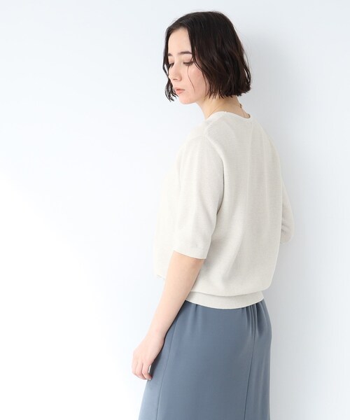 INDIVI（インディヴィ）の「◆【ニット人気2位！/ラメ/洗える】五分袖Vネックニット（ニット/セーター・レディース・ライトグレー/ブラック/ネイビー/オフホワイト/ブルー・34/15 /38/19/13/05）」の7枚目の写真