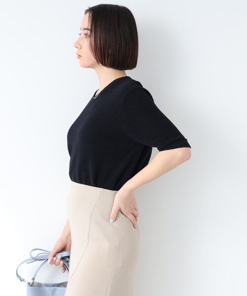 INDIVI（インディヴィ）の「◆【ニット人気2位！/ラメ/洗える】五分袖Vネックニット（ニット/セーター・レディース・ライトグレー/ブラック/ネイビー/オフホワイト/ブルー・34/15 /38/19/13/05）」の15枚目の写真