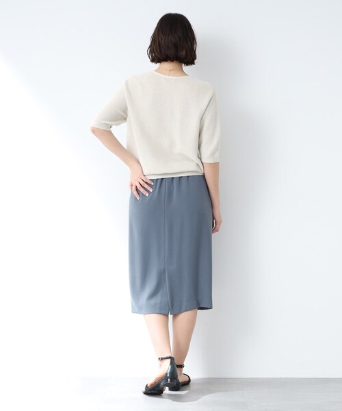 INDIVI（インディヴィ）の「◆【ニット人気2位！/ラメ/洗える】五分袖Vネックニット（ニット/セーター・レディース・ライトグレー/ブラック/ネイビー/オフホワイト/ブルー・34/15 /38/19/13/05）」の21枚目の写真