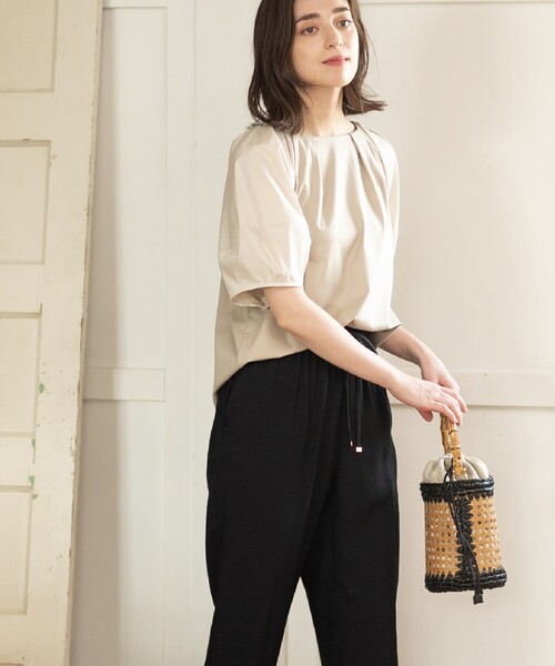 OPAQUE.CLIP(オペークドットクリップ)の「◆シルキースーピマ ランタンスリーブカットソー/ボリュームスリーブ【洗濯機洗い可】(Tシャツ/カットソー・レディース・ブラウン系その他/オフホワイト/ベージュ/ブラック・42/40/38/36/34)」の10枚目の写真