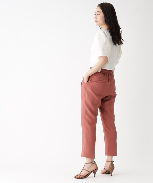 OPAQUE.CLIP(オペークドットクリップ)の「◆シルキースーピマ ランタンスリーブカットソー/ボリュームスリーブ【洗濯機洗い可】(Tシャツ/カットソー・レディース・ブラウン系その他/オフホワイト/ベージュ/ブラック・42/40/38/36/34)」の11枚目の写真