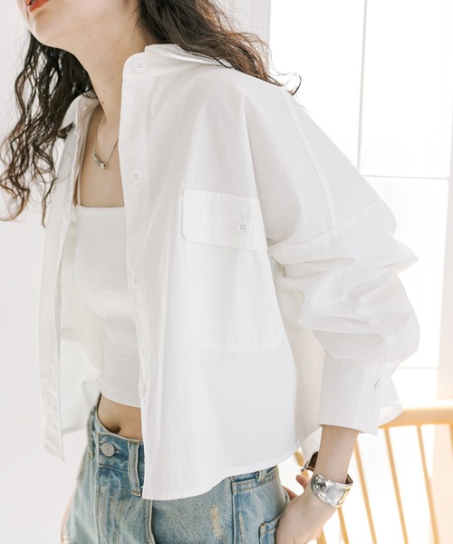 mystic（ミスティック）の「オーバーショートシャツ（シャツ/ブラウス・レディース・ベージュ/オフホワイト/ピンク/ブルー・FREE）」の2枚目の写真