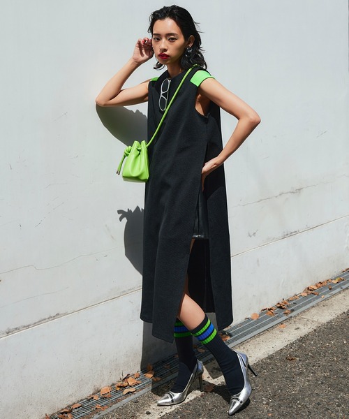 Narcissus（ナルシス）の「【SINN】Narcissusオリジナル  スリットバイカラーワンピース（ワンピース・レディース・ホワイト/グリーン・FREE）」の10枚目の写真
