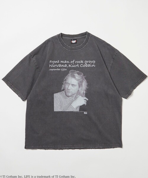 LIFE(ライフ)の「LIFE/ライフ 別注 カート・コバーン コラボフォト Tシャツ/SP LIFE Kurt Cobain Dot Tee(Tシャツ/カットソー・メンズ・オフホワイト/グレー・MEDIUM/LARGE)」の5枚目の写真