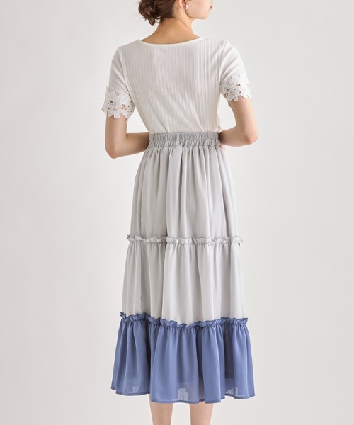 tocco closet(トッコ クローゼット)の「バイカラープチフリルティアードフレアスカート(スカート・レディース・グレイッシュブルー/ピンク系その他・M)」の13枚目の写真