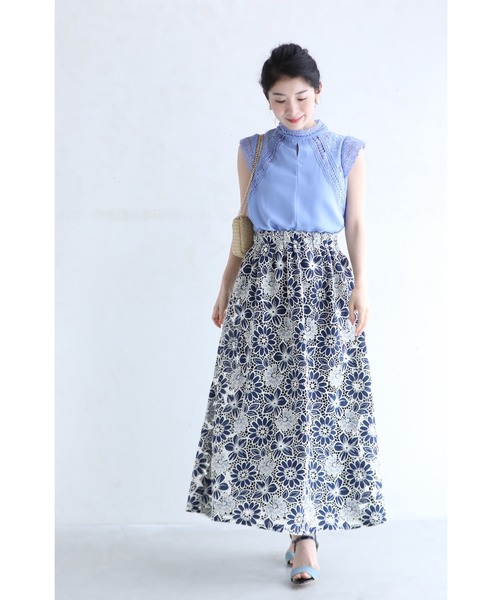 cawaii(カワイイ)の「(紺)切り絵花レース浮かぶロングスカート(スカート・レディース・ネイビー・FREE)」の3枚目の写真