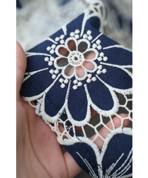 cawaii(カワイイ)の「(紺)切り絵花レース浮かぶロングスカート(スカート・レディース・ネイビー・FREE)」の15枚目の写真