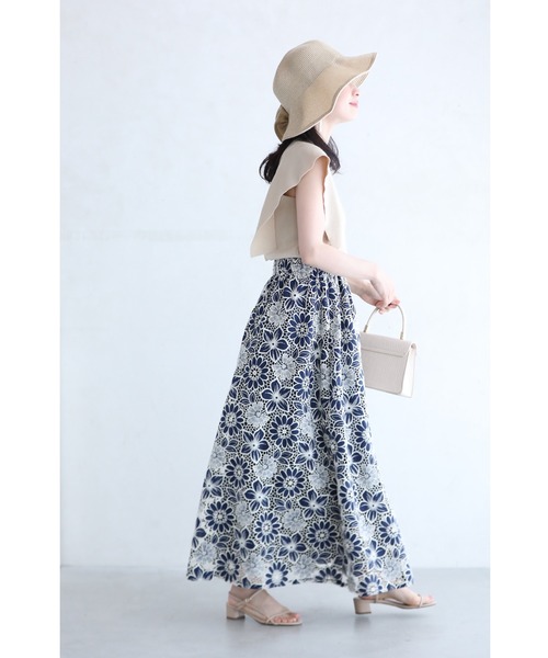 cawaii(カワイイ)の「(紺)切り絵花レース浮かぶロングスカート(スカート・レディース・ネイビー・FREE)」の20枚目の写真