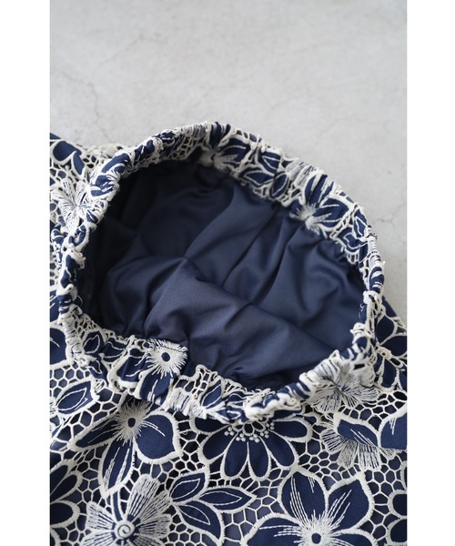 cawaii(カワイイ)の「(紺)切り絵花レース浮かぶロングスカート(スカート・レディース・ネイビー・FREE)」の22枚目の写真