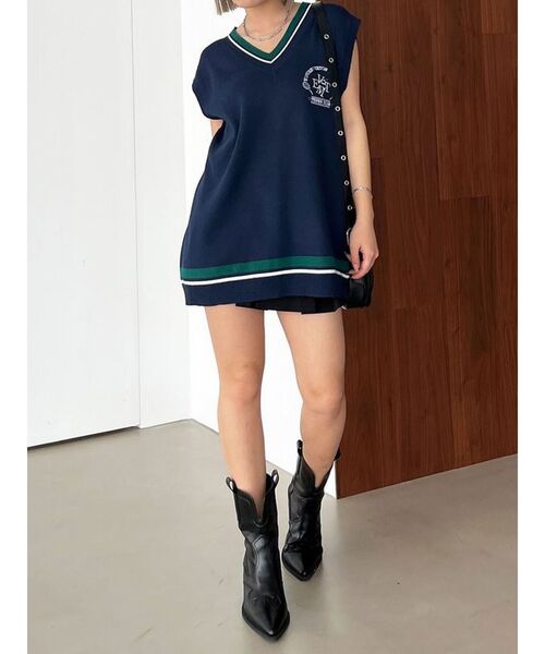 WONDER VISITOR(ワンダービジター)の「【WONDER VISITOR×EMODA】エンブレムロゴニットベスト(ベスト・レディース・ホワイト/ネイビー・FREE)」の21枚目の写真