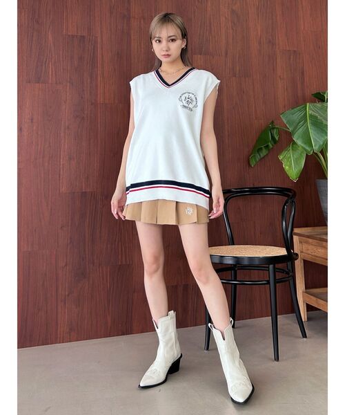 WONDER VISITOR(ワンダービジター)の「【WONDER VISITOR×EMODA】エンブレムロゴニットベスト(ベスト・レディース・ホワイト/ネイビー・FREE)」の10枚目の写真