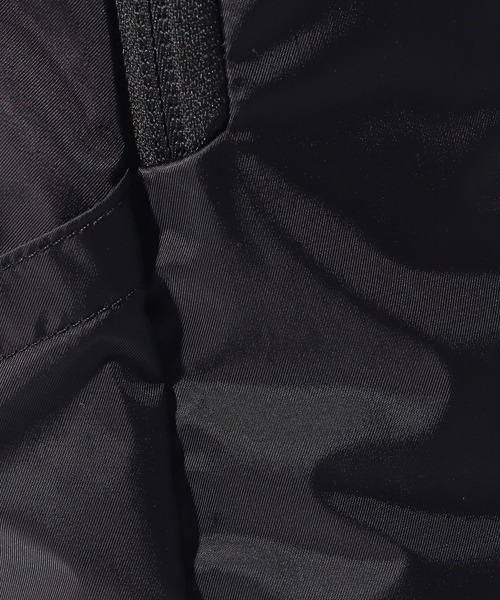 INDISPENSABLE （インディスペンサブル）の「INDISPENSABLE　BACKPACK SLAPS ECONYL（バックパック/リュック・メンズ・ブラック・FREE）」の13枚目の写真