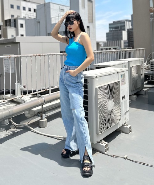 LVEU.(ラブユ.)の「【LVEU.】アシンメトリーリブタンクトップ / トップス リブ ノースリーブ キャミ タンクトップ アシンメトリー アシメ ホワイト ブラック ブルー(タンクトップ・レディース・ブルー/ブラック/ホワイト・FREE)」の13枚目の写真